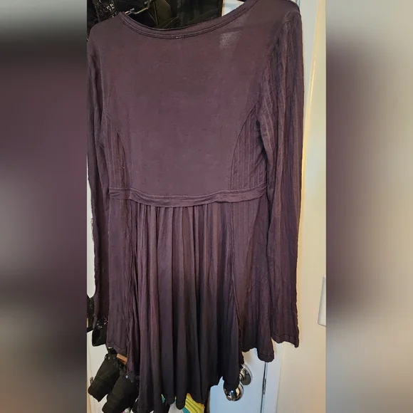 EUC! Free People Black Tunic Top - Medium - Picture 3 of 4